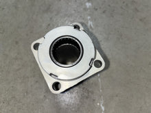 OMC Cobra 984462 Bearing Housing