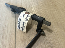 Force 821483A5 Horizontal Shift Shaft 822470 Link 822467 1 Lever - Used