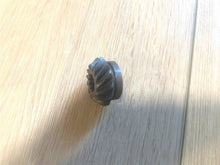 Johnson Evinrude OMC 307752 Pinion Gear 1968-1973 9.5HP