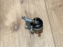 Johnson Evinrude 385554 Choke Solenoid 303792 Cover 314824 Bracket 303740 Clamp