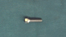 Johnson Evinrude OMC 330562 Screw 1985-1998 20-25HP