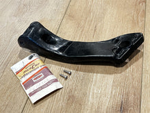 Mercury 61107A1 Steering Arm Bracket 200/20HP