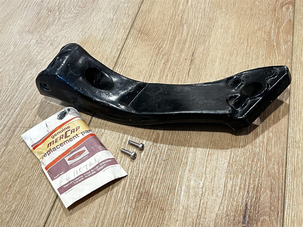 Mercury 61107A1 Steering Arm Bracket 200/20HP