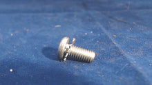 Johnson Evinrude OMC 303551 Screw