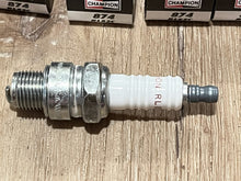 Package of 8 Champion RL82C Spark Plugs 874M
