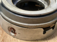 (NS200-B500) - Johnson Evinrude OMC 581251 Timer Base - Used)