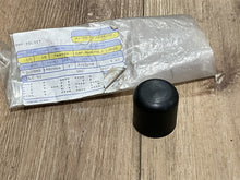(G400-G202) - OEM OMC 764799 Rubber Manifold Plug Off Cap
