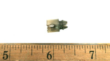 (A100-B923) - Johnson Evinrude OMC 313329 Carburetor Link Retainer - Used)