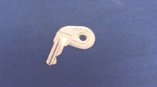 (A100-B823) - OEM Johnson Evinrude OMC 501770 # 5 Ignition Key - 73 Series Pistol Grip
