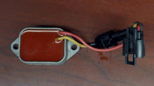 Johnson Evinrude OMC 580651 Voltage Regulator (GLM)