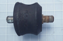 Yamaha/Mariner 82557M Rubber Mount
