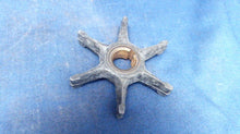 (M500-E207) - Johnson Evinrude OMC 775519 Impeller 18-3003