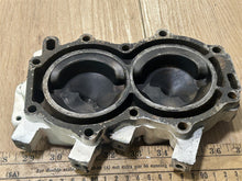 Johnson Evinrude OMC 324319 Cylinder Head - Used