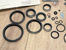 OEM Johnson Evinrude OMC 982947 Gearcse Seal Kit - Complete