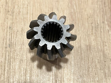 New OEM Johnson Evinrude OMC 324457 Pinion Gear