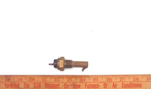 OEM Stewart Warner Temperature Sender 200 degree 3/8 x 18 - 1/4" OD D-363-AA