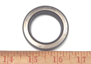 AT154735 Oil Seal - John Deere
