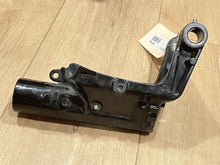 Mercury Mariner 8692A14 Swivel Bracket 1989 25HP - Used