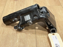Mercury Mariner 8692A14 Swivel Bracket 1989 25HP - Used
