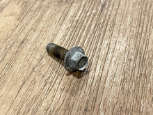 Mercury 40011149 Screw - Used