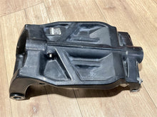 Mercury 818904A1 Swivel Bracket - Used