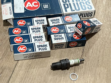 Box of 8 ACDelco CR43N Spark Plugs