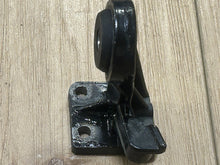 Johnson Evinrude 327196 Front Starboard Support 326899 Grommet - Used