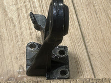 Johnson Evinrude 327196 Front Starboard Support 326899 Grommet - Used