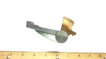 Yamaha/Mariner 84913M Cowl Clamp Lever 84914M Clamp 30HP - Used