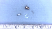Johnson Evinrude OMC 396522 Needle & Seat