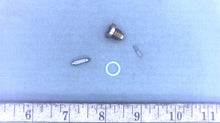 Johnson Evinrude OMC 396522 Needle & Seat