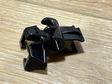 Johnson Evinrude OMC 335729 Balance Tube Retainer