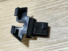 Johnson Evinrude OMC 335729 Balance Tube Retainer