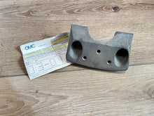 OMC Stringer 908505 Pivot Cap