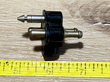 Johnson Evinrude OMC 301840 Fuel Connector Body