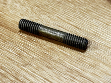 Chrysler Force F85859 Stud
