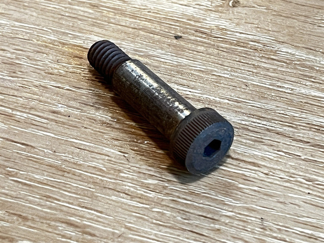 Johnson Evinrude OMC 392652 Bolt