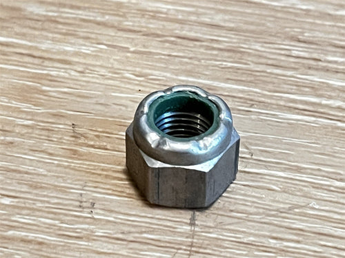 Johnson Evinrude OMC 307160 Nut