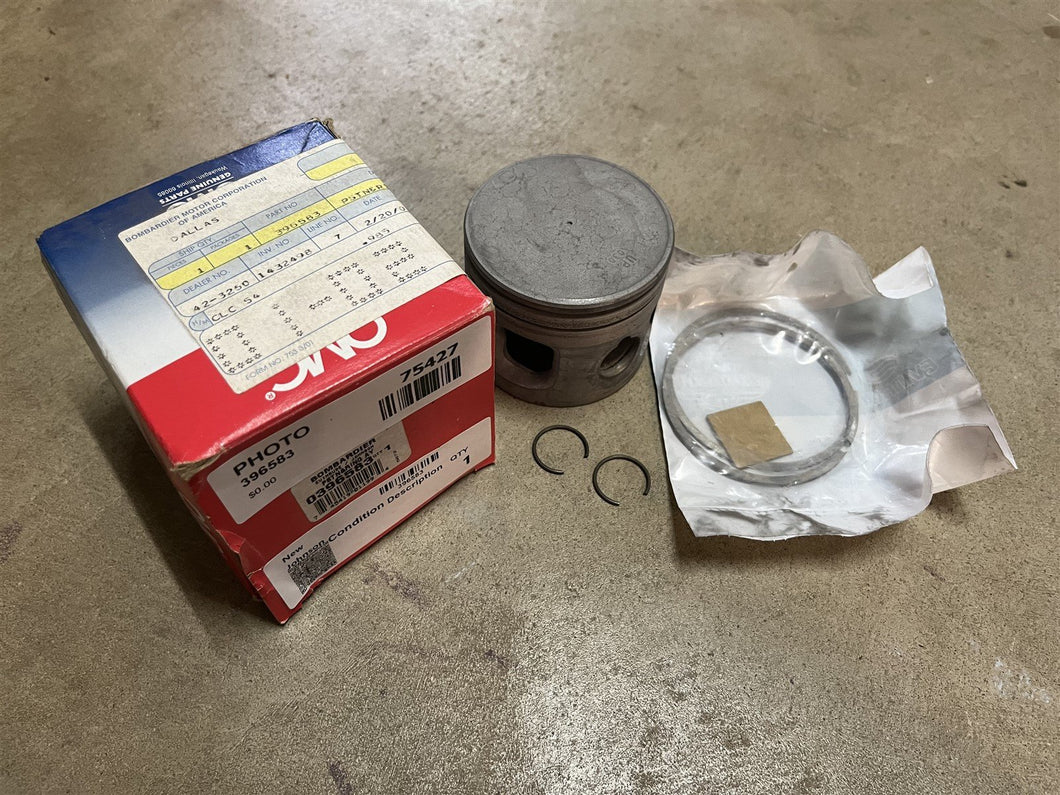 Johnson Evinrude OMC 396583 Piston And Ring Assembly