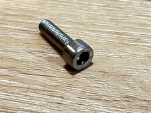 Volvo Penta 963684 Screw (GLM)