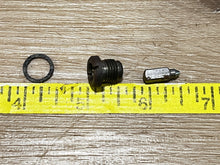 Johnson Evinrude OMC 376137 Needle & Seat