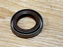 Johnson Evinrude OMC 339014 Oil Retainer Seal