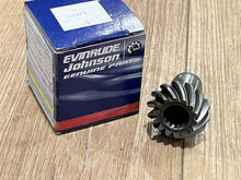 OEM Johnson Evinrude BRP 322079 Driveshaft Pinion 1977-1983 35HP