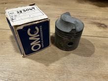 Johnson Evinrude OMC 383069 Piston