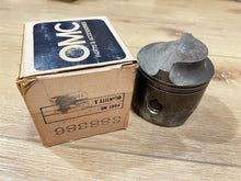 Johnson Evinrude OMC 388386 Piston