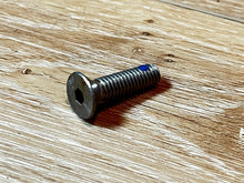 Johnson Evinrude OMC 122770 Screw