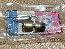 Johnson Evinrude OMC 983873 Needle & Seat
