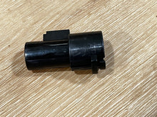 Johnson Evinrude OMC 513663 Connector, 2 CONT RCPT