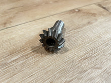 Johnson Evinrude OMC 304777 Pinion Gear
