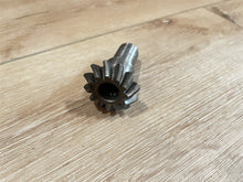 Johnson Evinrude OMC 304777 Pinion Gear